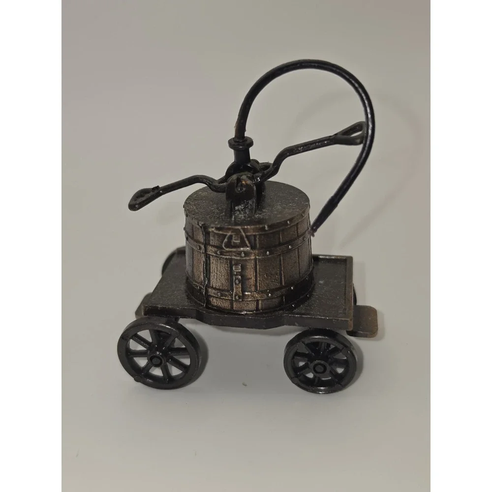 Vintage Die-Cast Pencil Sharpener Old Style‎ Water Pump Cart B8